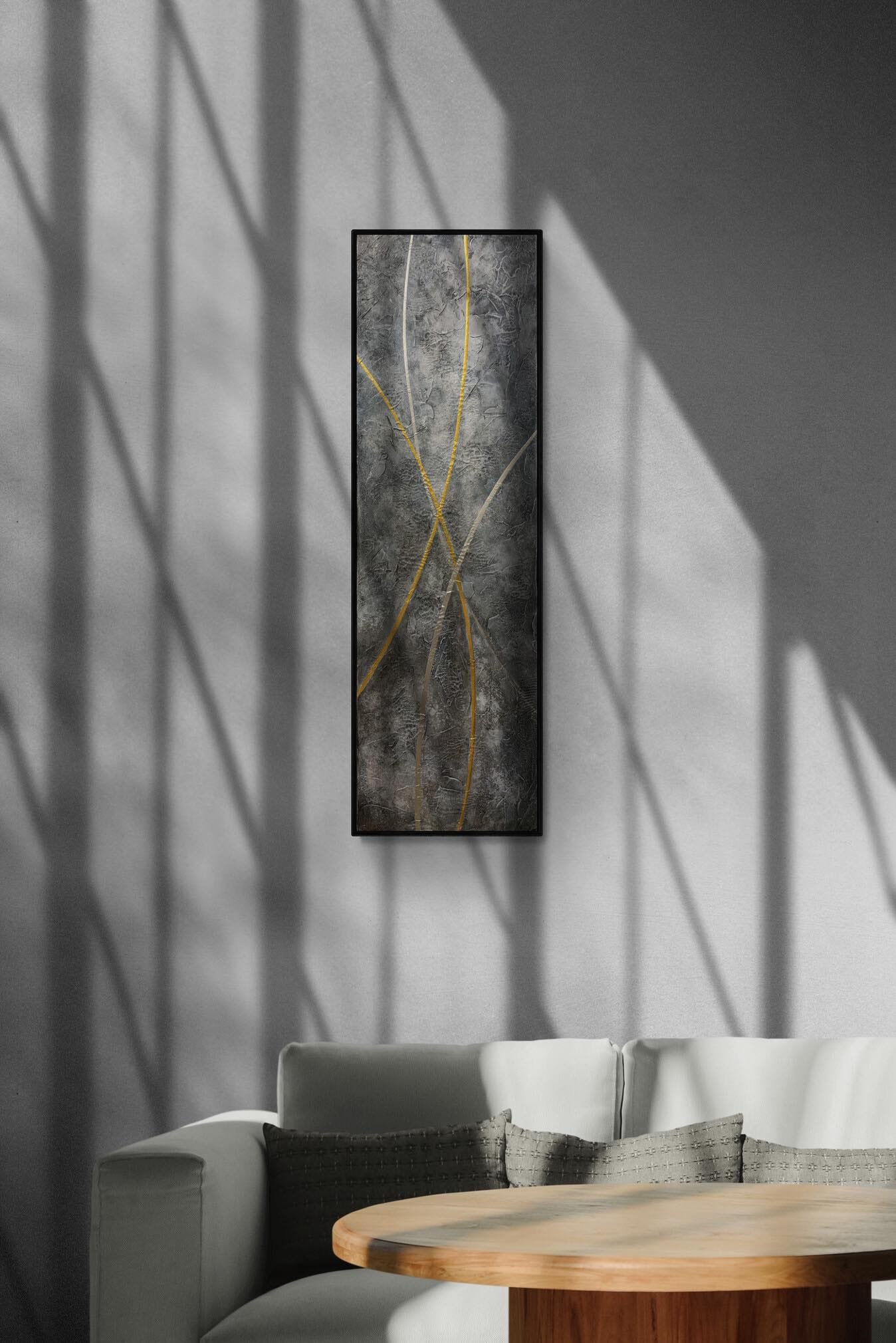 cendre, peintures abstraites modernes uniques et originales accroché à un mur de salon design